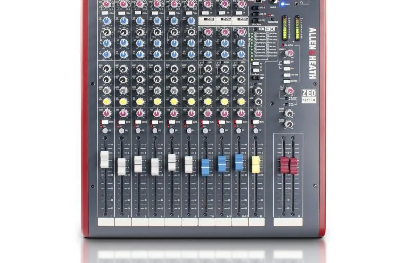 Allen&Heath analogový mixážní pult, 6 mono/3 stereo kanály, 3 AUX, USB