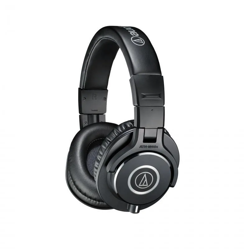 Audio-Technica uzavřené studiové sluchátka, precizní provedení