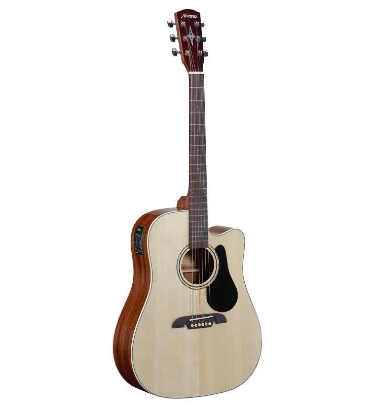 Alvarez elektroakustická kytara, dreadnought, smrková deska, lesklý přírodní finish, s pouzdrem
