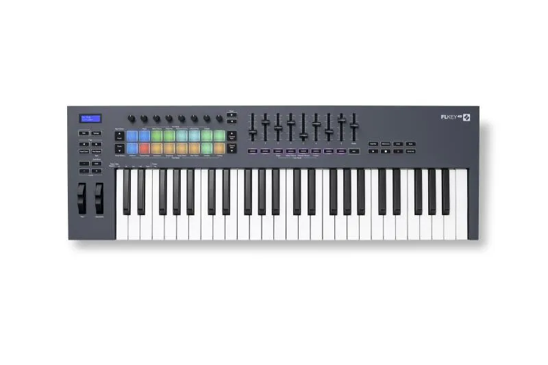 Novation DJ kontroler, 49 kláves, integrace s FL Studio
