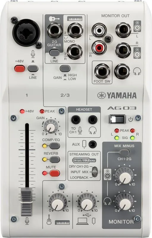 Yamaha Keverák, bílá barva, kompaktní design, USB audio interface