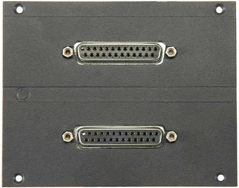Klotz D-Sub modul 16 kanál, 21 HP, 2 x D-Sub 25p, 4 x SIL, 0,38m