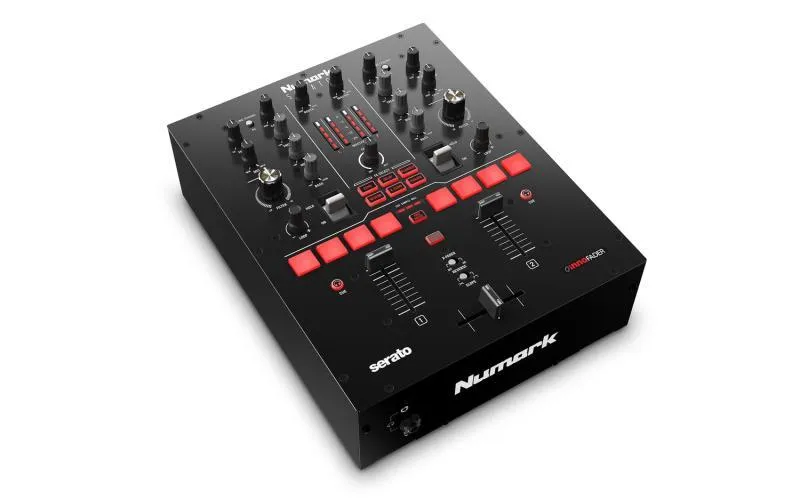 Numark DJ mixážní pult, 2 ch, 2 line, 2 phono, 1 mic, USB, Serato DJ Pro + DVS