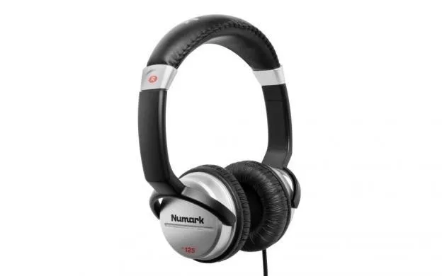 Numark sluchátka, DJ, vstupní úroveň, 40mm mylar reproduktory, nastavitelný hlavový most