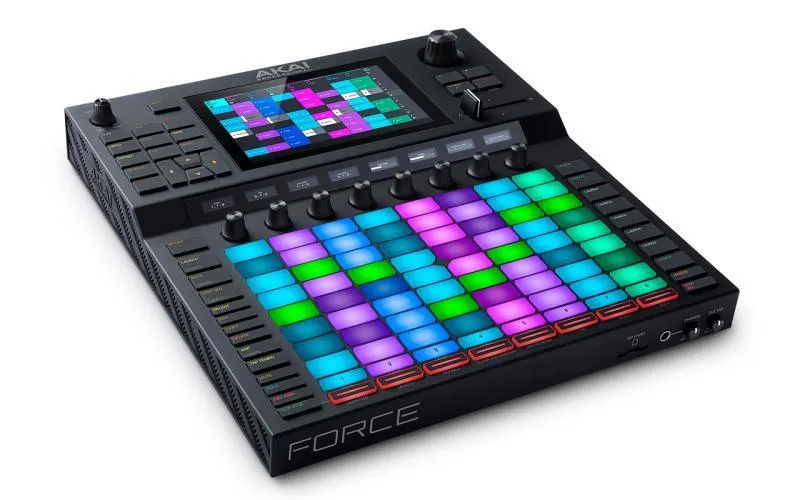 Akai Pro USB/MIDI kontroler, Standalone, 64 pad, 7