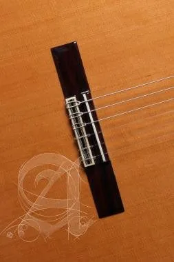 Alhambra ALH-7C ClassicAlhambra Gitár 7 C Classic Cédrus, tömör mahagóni, (koncert méret) ébenfa fog