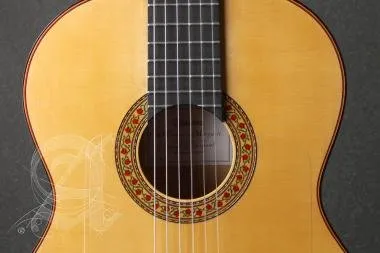 Alhambra ALH-Mengual & Margarit Cypress + caseAlhambra Gitár Mengual&Margarit Flamenco Ciprés Német