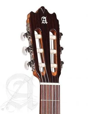 Alhambra ALH-3C CT E1Alhambra Gitár 3 C-CT-E1 Ccédrus, mahagóni, indiai rózsafa fogólap. Fishman elő
