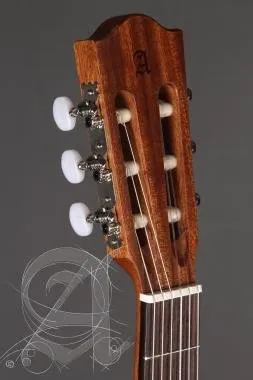 Alhambra ALH-Z Nature CW EZAlhambra Gitár Z-Nature CW EZ, cédrus, mahagóni, indiai rózsafa fogólap,