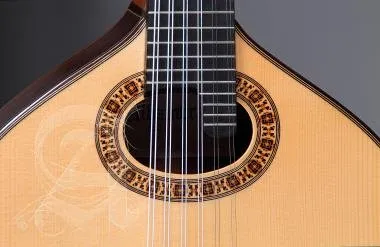 Alhambra ALH-B-6 P AAlhambra Gitár B-6 P A Német, indiai rózsafa, ében fogólap. Calvete típus