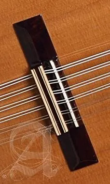 Alhambra ALH-L-3 CAlhambra Gitár L-3 C Cédrus, mahagóni indiai rózsafa fogólap.