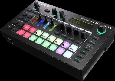 Roland MC-101 hordozható groovebox usb tápellátás