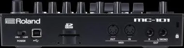 Roland MC-101 hordozható groovebox usb tápellátás