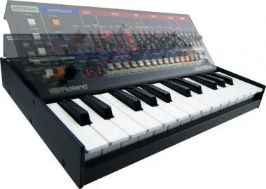 Roland JU-06A Boutique Juno szintetizátor modul
