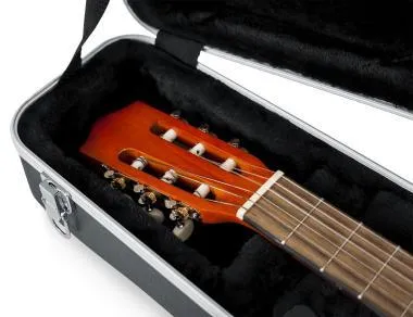 Gator GC-CLASSIC Deluxe öntött műanyag keménytok klasszikus gitárhoz