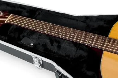 Gator GC-DREAD Deluxe öntött műanyag keménytok dreadnught fazonú akusztikus gitárhoz