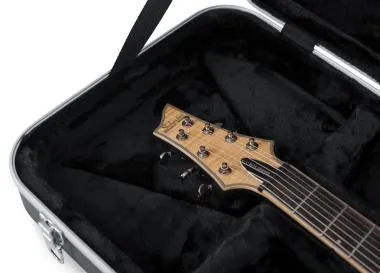 Gator GC-ELEC-XL Deluxe öntött műanyag keménytok extra hosszú elektromos gitárhoz