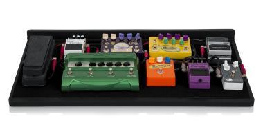 Gator GPT-PRO fa pedal board hordtáskával, 72x40,5 cm