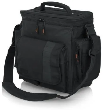 Gator G-CLUB-DJ BAG G-Club hordtáska 35 darab hanglemez tárolására, Serato interfészhez és kellékekh