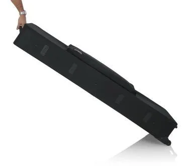Gator GK-88 XL Hosszú, könnyű, EPS szivacsos, merev keyboard táska kerékkel, 88 billentyűs hangszerhez