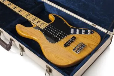 Gator GW-JM BASS Deluxe fa keménytok basszusgitárhoz, elegáns vintage külső, bézs