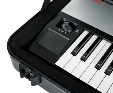 Gator GTSA-KEY49 TSA öntött műanyag keyboard keménytok 49 billentyűs hangszerhez