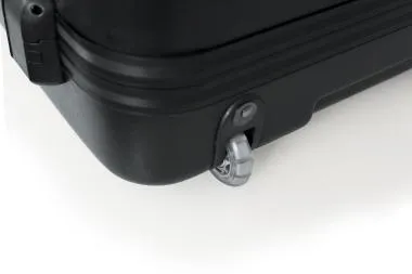 Gator GTSA-KEY61 TSA öntött műanyag keyboard keménytok 61 billentyűs hangszerhez, kerekekkel