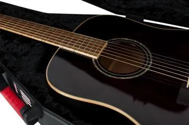 Gator GTSA-GTRDREAD TSA öntött műanyag keménytok dreadnought akusztikus gitárhoz