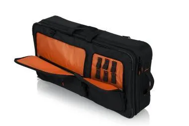 Gator G-CLUB-CONTROL-27BP G-Club hordtáska (max 27