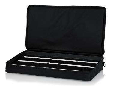 Gator GPT-PRO-PWR-CE 72x40,5 cm fekete szövet, pedál board, G-Bus-8 tápegys(8) 9V & (3) 18V kimenet és közép eu káb