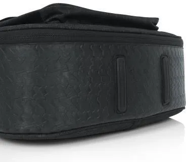 Gator GT-JUMBO-BLK Transit puhatok jumbo akusztikus gitárhoz, merev belső kialakítás, 20 mm vastag bélés, fekete