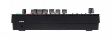 Roland TR-6S Dobgép és munkaállomás kompakt kivitelben