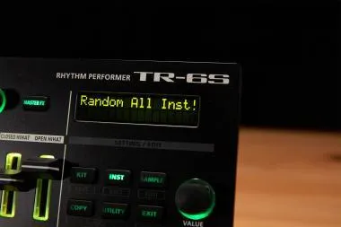 Roland TR-6S Dobgép és munkaállomás kompakt kivitelben