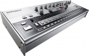 Roland TR-06 Dobgép ultra-kompakt kivitelben