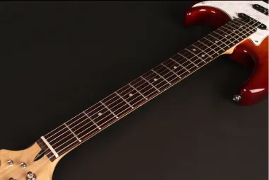 Cort Co-G250-TAB el.gitár, hársfa test, Bluebucker PU, tob.sunburst