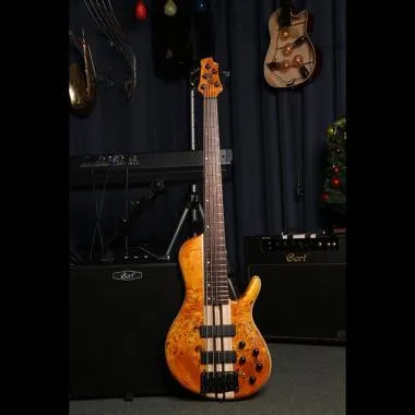 Cort Co-A5Plus-SC-AOP with case el.basszusgitár, borostyán natúr