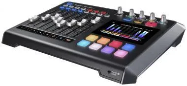 Tascam TM-MIXCAST4 Mixcast 4 Podcast keverő / többsávos USB Audio interfész