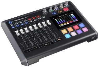 Tascam TM-MIXCAST4 Mixcast 4 Podcast keverő / többsávos USB Audio interfész