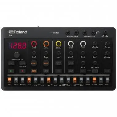 Roland T-8 ACB modellezésű, hordozható dob- és basszus gép, kompakt kivitelben