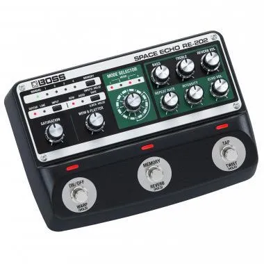 BOSS RE-202 Space Echo digital delay, dupla effekt pedál