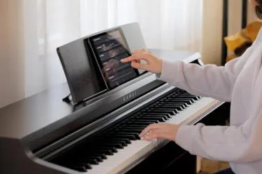 Kawai KDP120 R digitális zongora, 88 billentyű, rózsafa szín