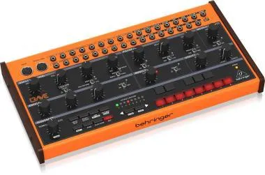 Behringer CRAVE szintetizátor, analóg, félig moduláris 3340 VCO-val, 32-step sequencer