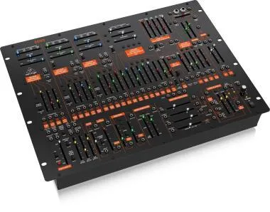 Behringer 2600 szintetizátor, analóg, félig moduláris, VCO, VCF, 8U rack formátum
