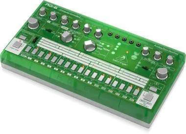 Behringer RD-6-LM dobgép, analóg, 8 dobhanggal, 16-step sequencer, distortion effekt
