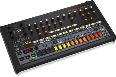 Behringer RD-8 MKII dobgép, analóg, 16 dobhanggal, 16-step sequencer, hullámtervezővel és kétmódú szűrővel