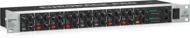 Behringer RX1602 V2 professzionális többcélú, 16 bemenetű, rendkívül alacsony zajszintű vonalkeverő