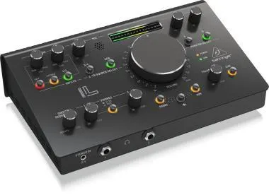 Behringer STUDIO L stúdióvezérlő, High-End, Midas előerősítőkkel