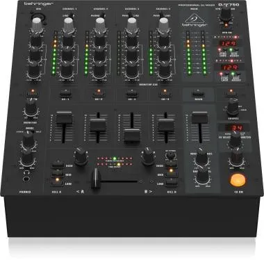 Behringer DJX750 keverő, DJ, 5 csatorna, fejlett digitális effektek, BPM számláló