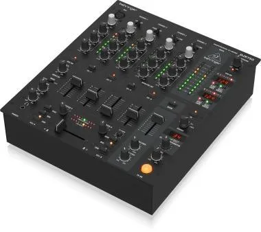 Behringer DJX750 keverő, DJ, 5 csatorna, fejlett digitális effektek, BPM számláló