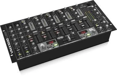 Behringer VMX1000USB keverő, DJ, rack, 7 csatorna, USB/Audio interfész, BPM számláló, VCA vezérlés